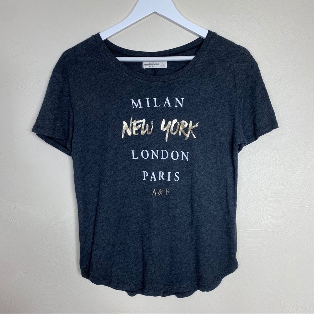 Abercrombie & Fitch Graphic Tee